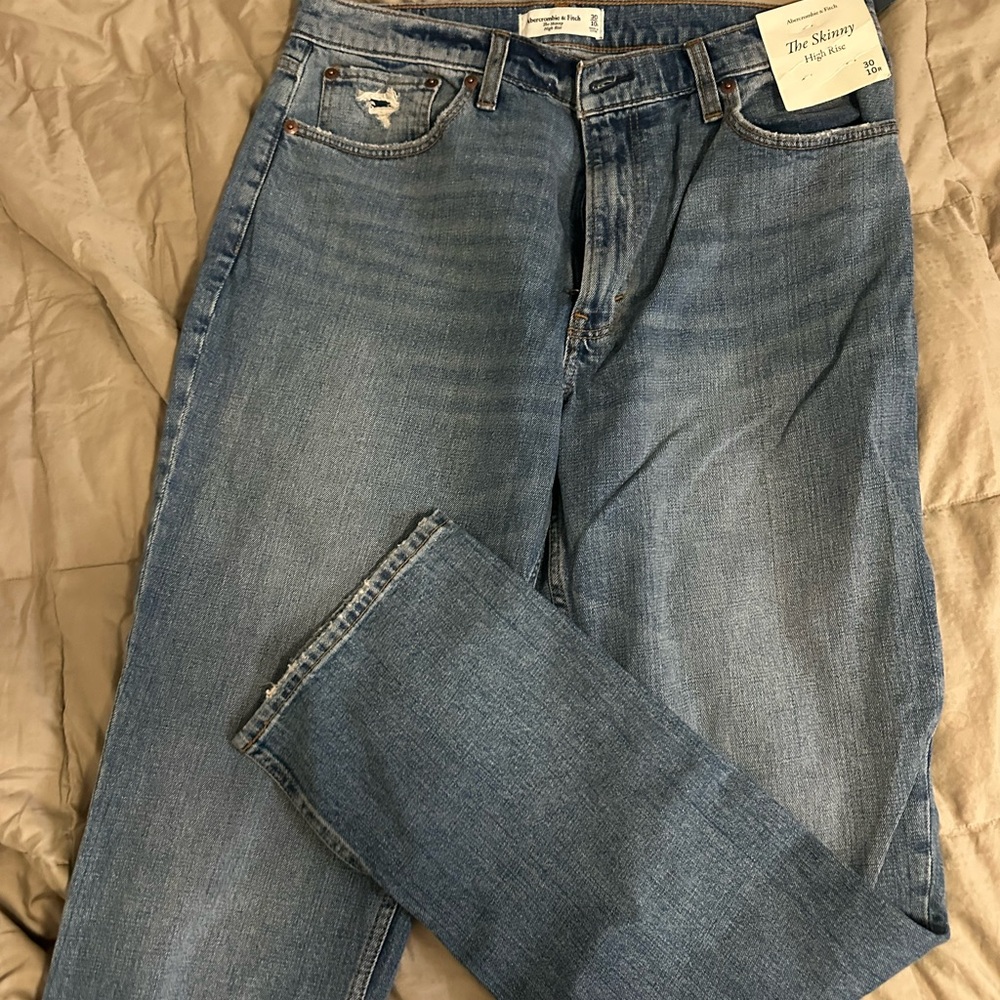 Women’s Blue Jeans